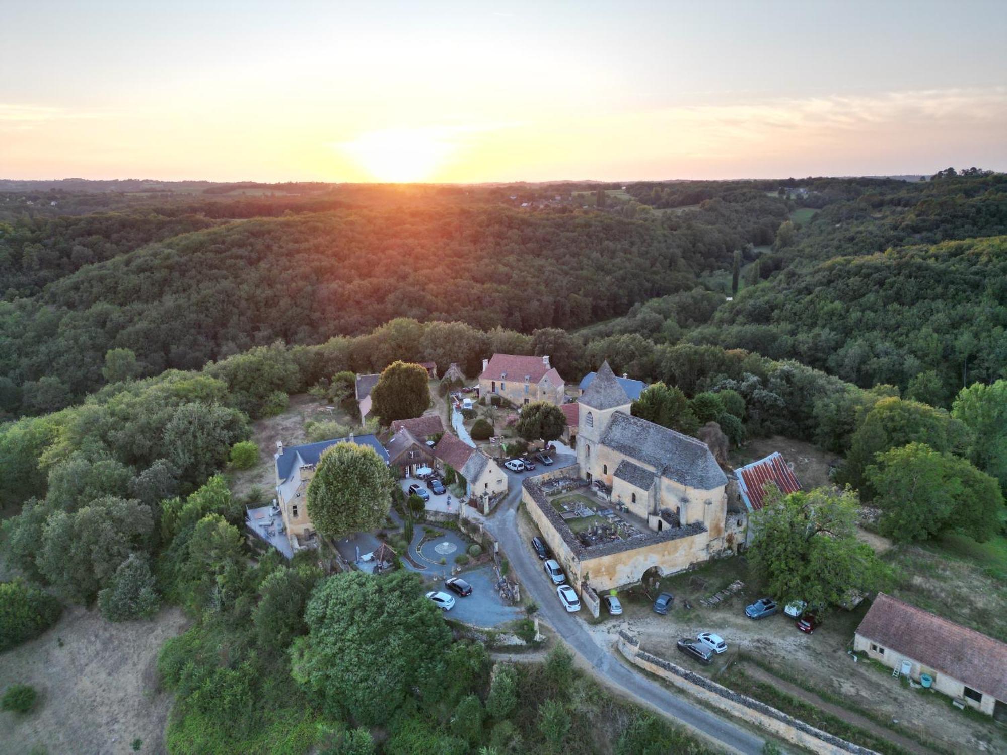 Le Manoir De Carlucet Gite Saint-Crépin-et-Carlucet Exterior foto